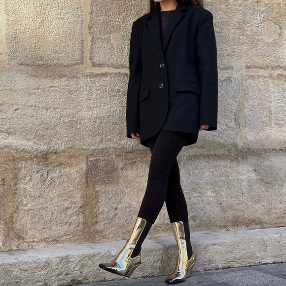 $1,650 Prada Gold Metallic Brushed Calf Leather Chelsea Boots Sz 38 AUTHENTIC😍 - Picture 16 of 17